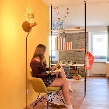 Rotes Haus Pop-up * Brégence